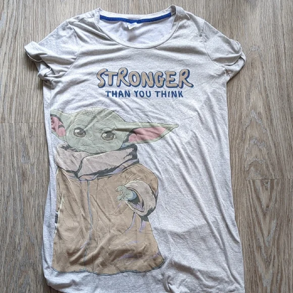 Women's S Grogu Baby Yoda Star Wars Sleep Shirt Women's Size Small Adult - Picture 1 of 5